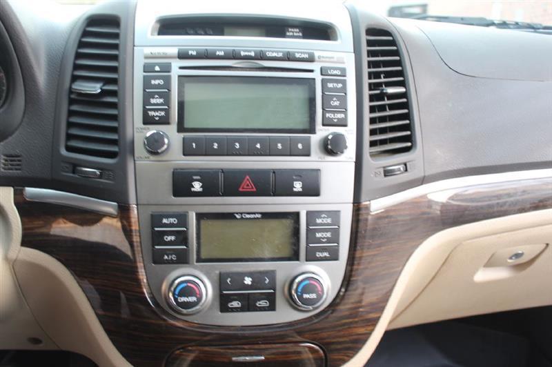 Hyundai Santa Fe  2012