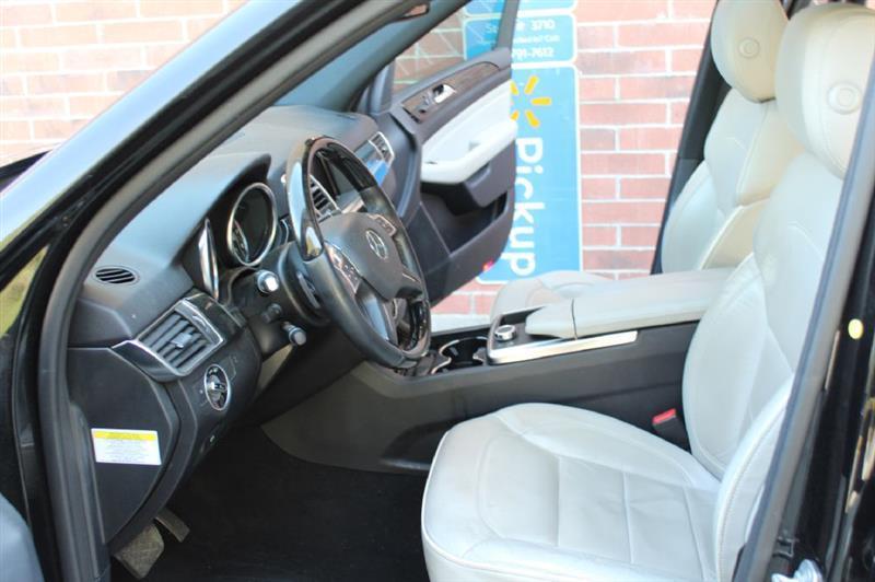 Mercedes-Benz M-Class photo 10