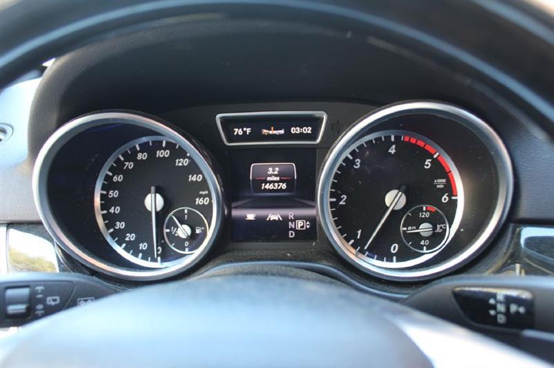 Mercedes-Benz M-Class photo 19