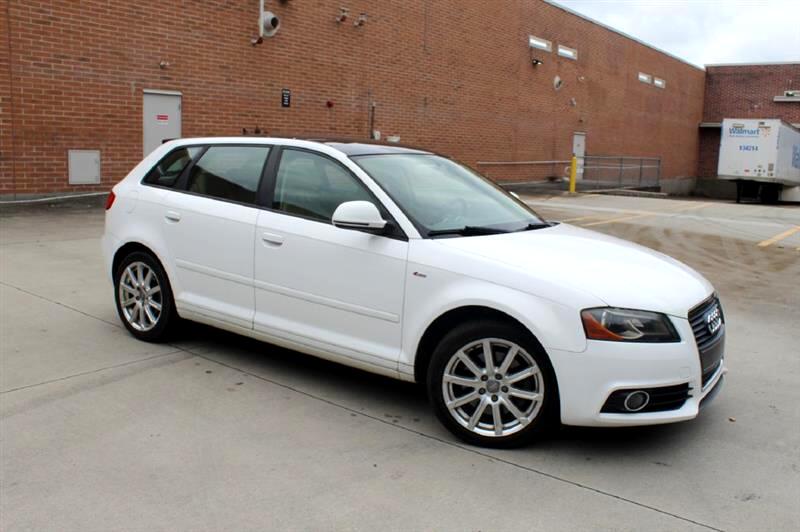 Audi A3  2010 Audi A3  2010