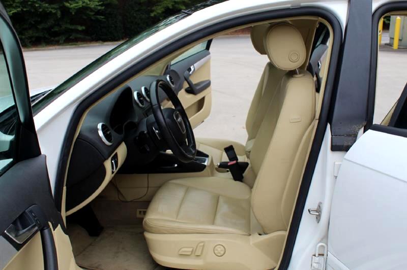 Audi A3  2010 Audi A3  2010