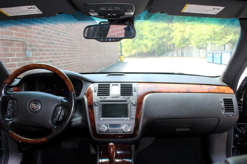 Cadillac DTS  2006 Cadillac DTS  2006