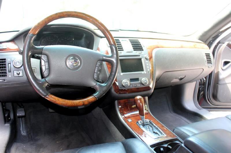 Cadillac DTS  2006 Cadillac DTS  2006