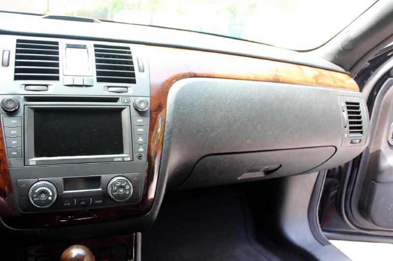 Cadillac DTS  2006 Cadillac DTS  2006