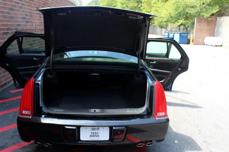 Cadillac DTS  2006 Cadillac DTS  2006