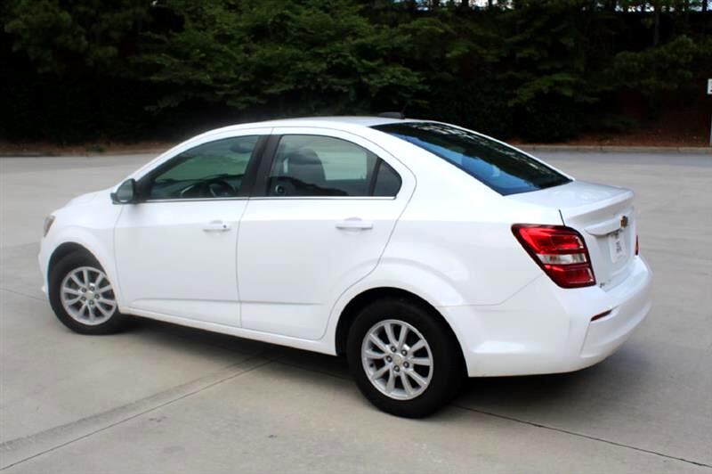 2017 Chevrolet Sonic LT photo 3