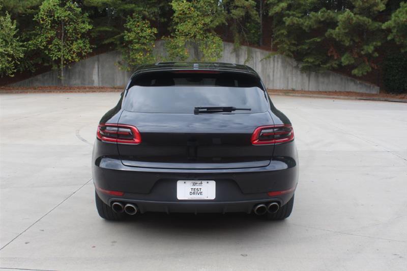 2016 Porsche Macan S photo 3