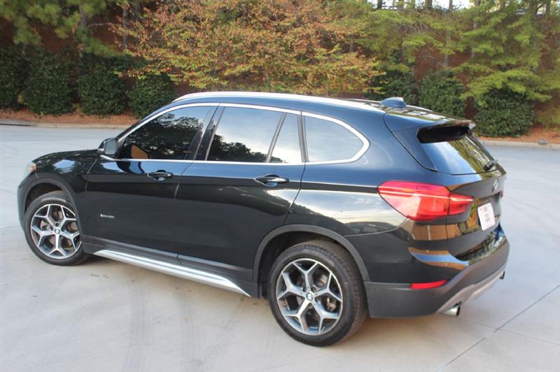 BMW X1  2017 BMW X1  2017