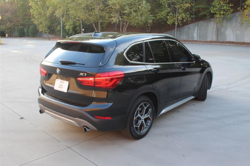 BMW X1  2017 BMW X1  2017