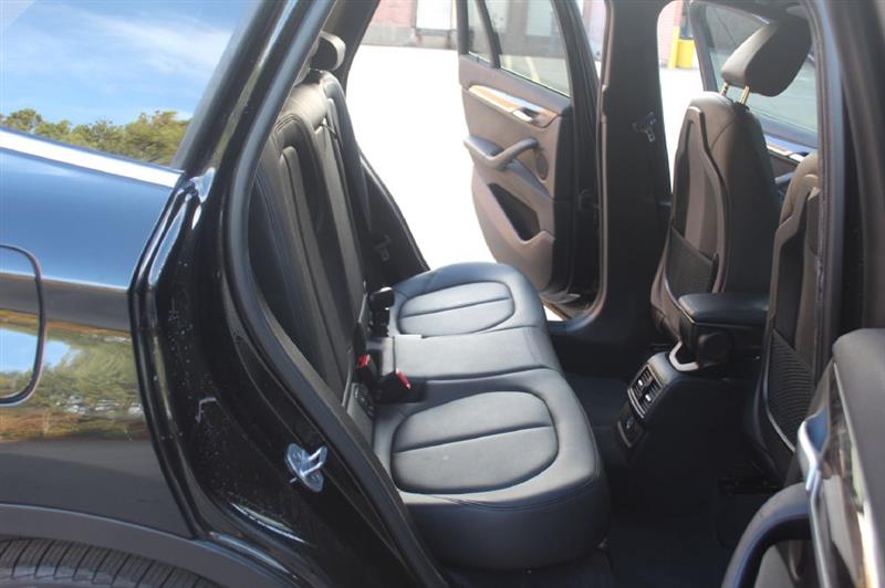 BMW X1  2017 BMW X1  2017