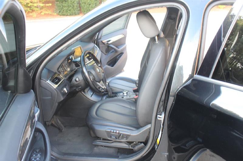 BMW X1  2017 BMW X1  2017