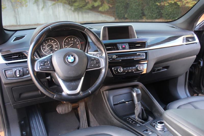 BMW X1  2017 BMW X1  2017