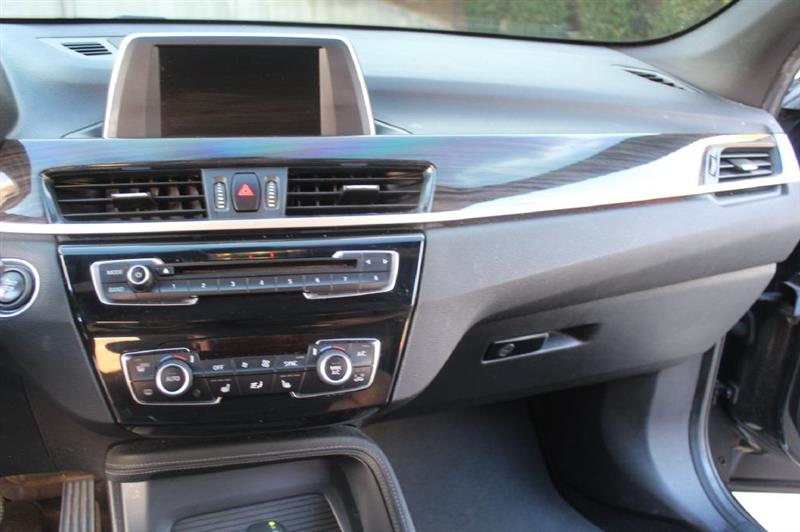 BMW X1  2017 BMW X1  2017