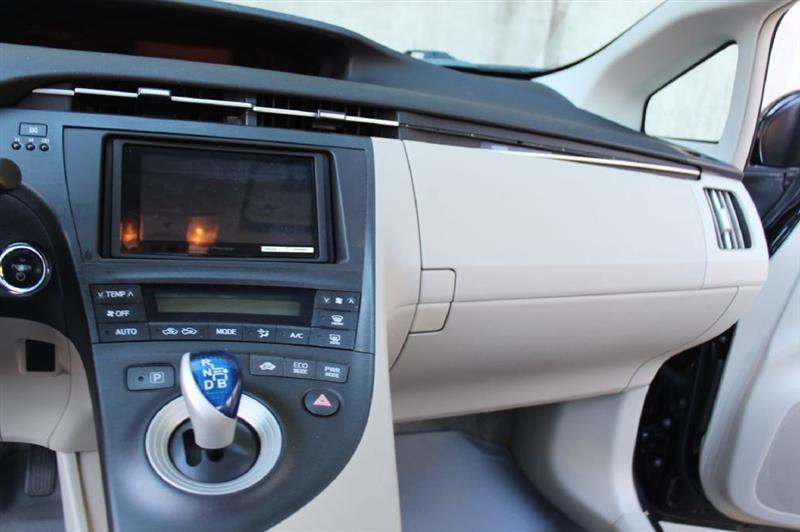Toyota Prius  2011