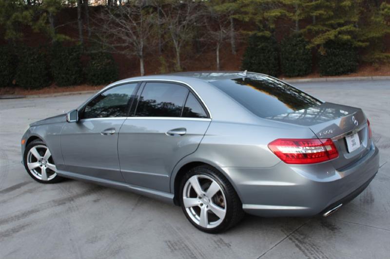 Mercedes-Benz E-Class  2010