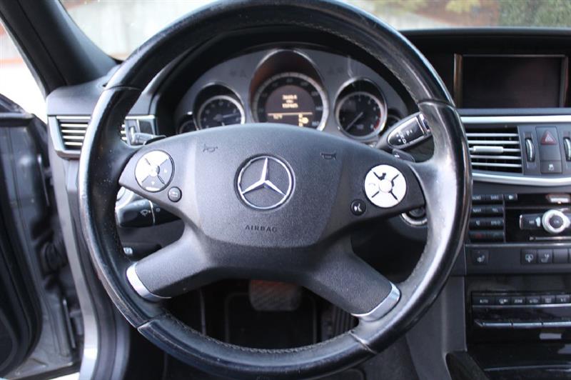 Mercedes-Benz E-Class  2010