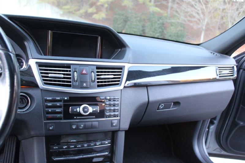 Mercedes-Benz E-Class  2010