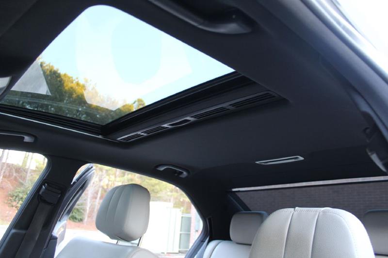 Mercedes-Benz E-Class  2010