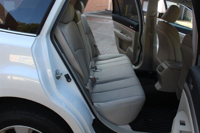 Subaru Outback  2012
