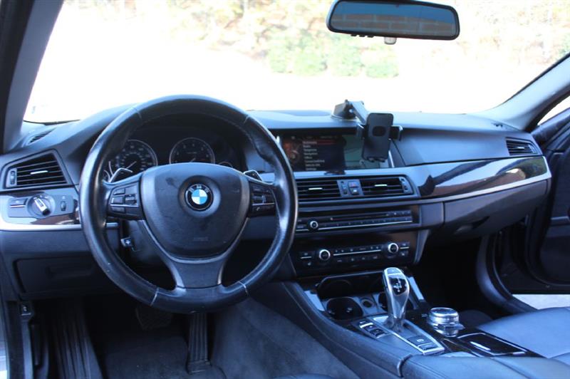 BMW 5-Series  2016