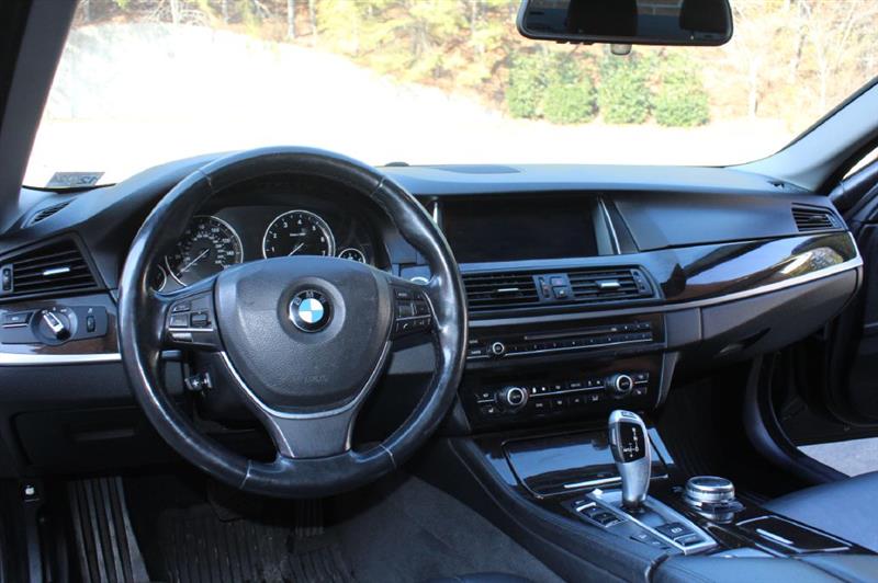 BMW 5-Series  2015