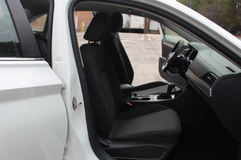 Volkswagen Jetta  2019