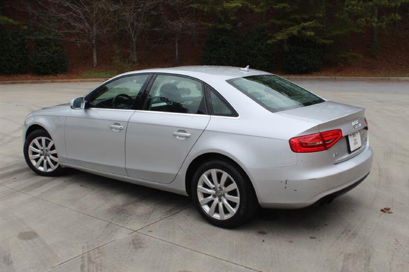 Audi A4  2013
