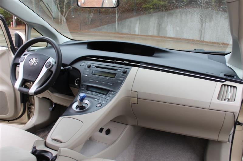 Toyota Prius  2010