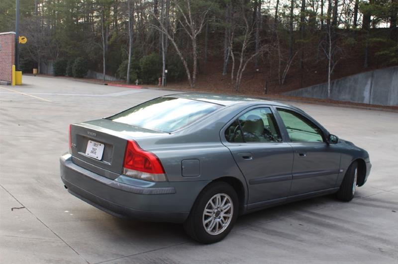 Volvo S60  2004