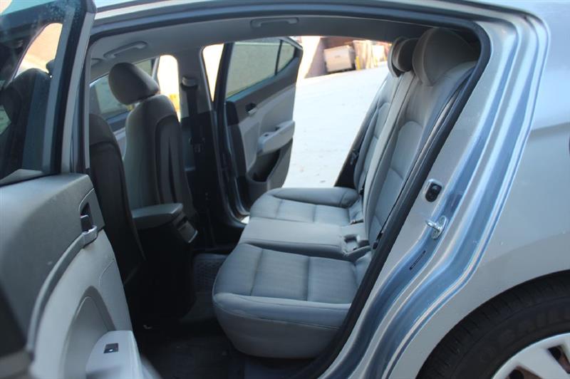 Hyundai Elantra  2017