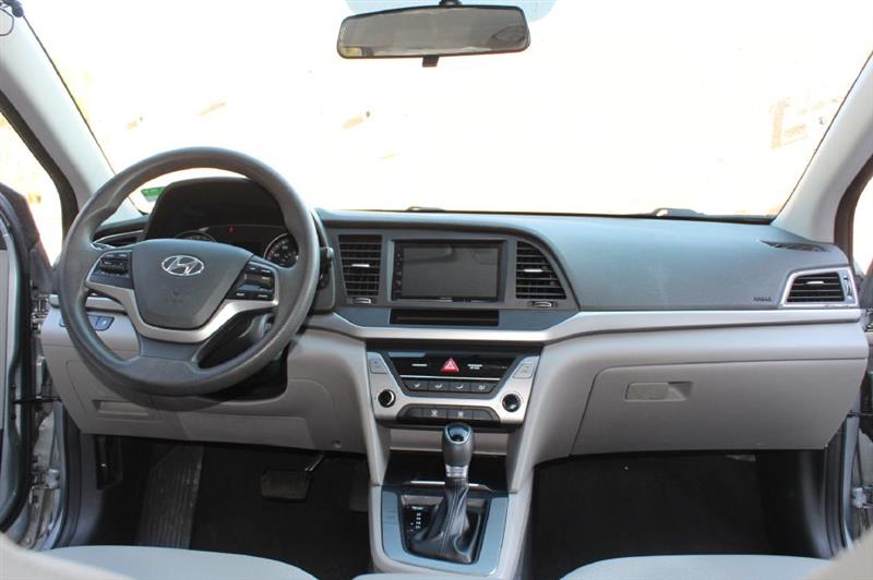 Hyundai Elantra  2017