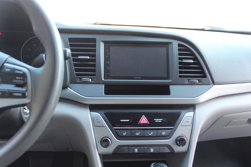 Hyundai Elantra  2017