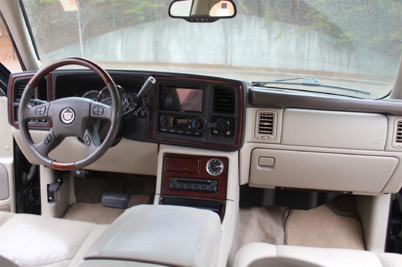 Cadillac Escalade  2006