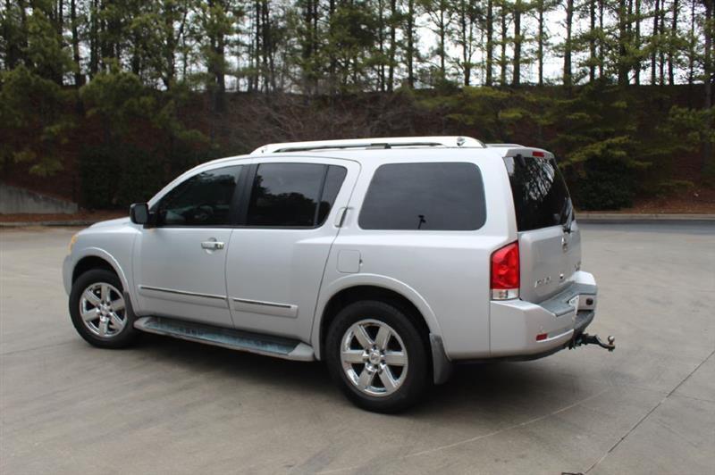 Nissan Armada  2010