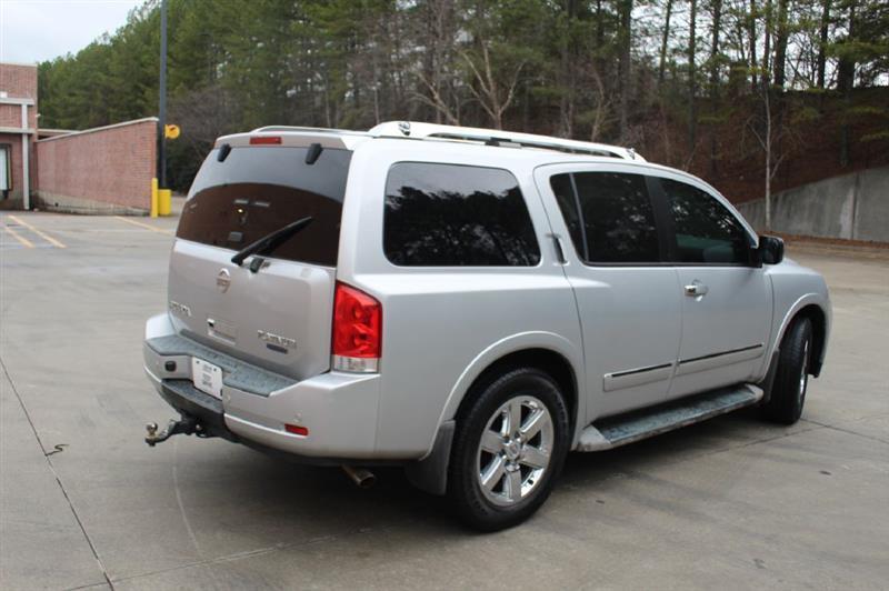 Nissan Armada  2010