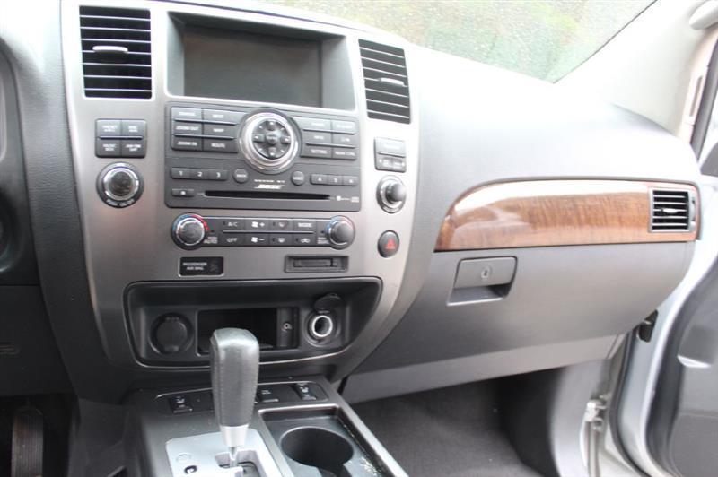 Nissan Armada  2010