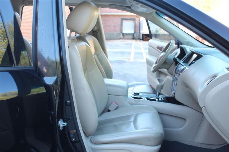 Nissan Pathfinder  2015