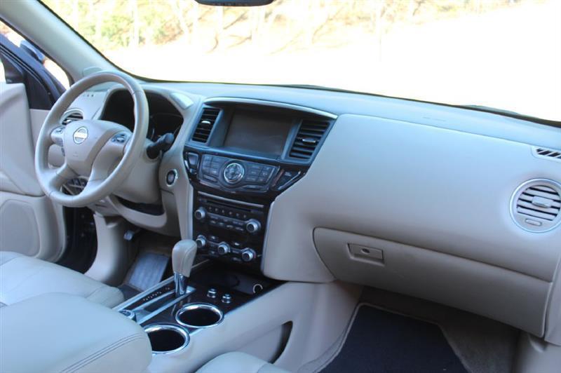 Nissan Pathfinder  2015