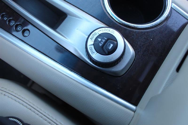 Nissan Pathfinder  2015