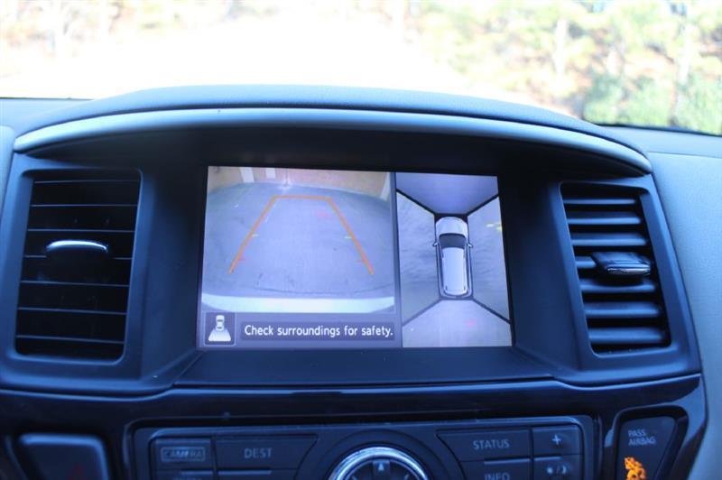 Nissan Pathfinder  2015