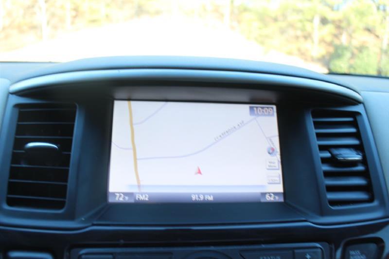 Nissan Pathfinder  2015