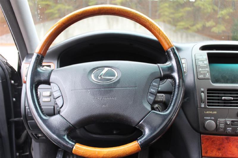 Lexus LS 430  2005