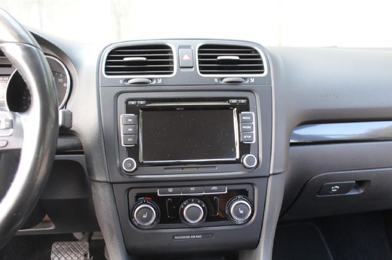 Volkswagen Jetta SportWagen  2012