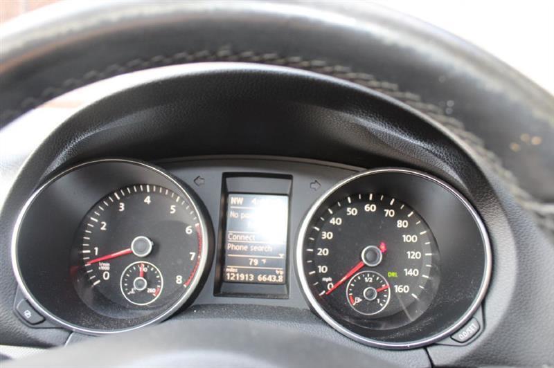 Volkswagen Jetta SportWagen  2012