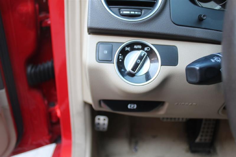 Mercedes-Benz C-Class  2012