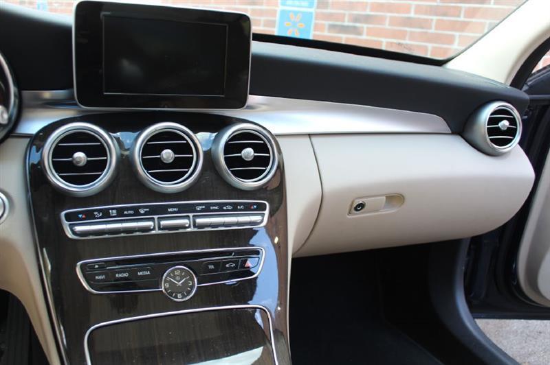 Mercedes-Benz C-Class  2017