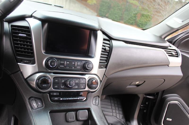 Chevrolet Suburban  2019