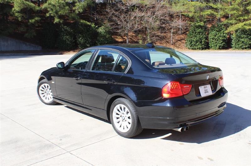 BMW 3-Series  2009