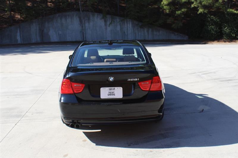 BMW 3-Series  2009
