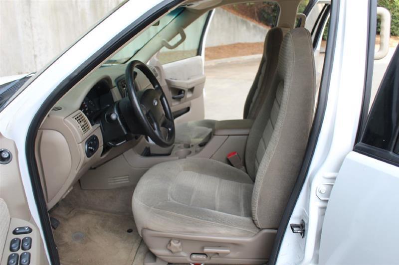 Ford Explorer  2002